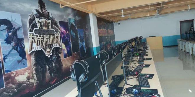 2023年湖南曙光科技技工學校計算機應用與維修專業(yè)招生簡章（重慶軟件開發(fā)方向）